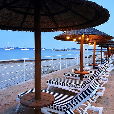 La Potiniere Hotell 3*